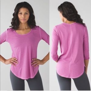 Lululemon Yogini 5 Year Long Tee in pink Sz 10